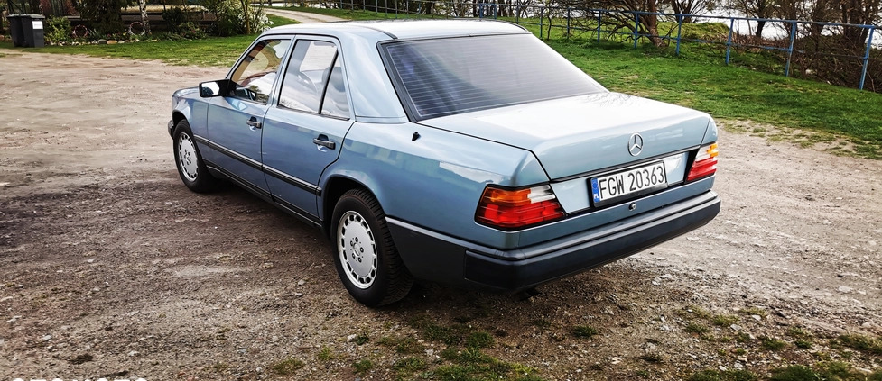 Mercedes-Benz Klasa E cena 21900 przebieg: 138000, rok produkcji 1988 z Choszczno małe 92